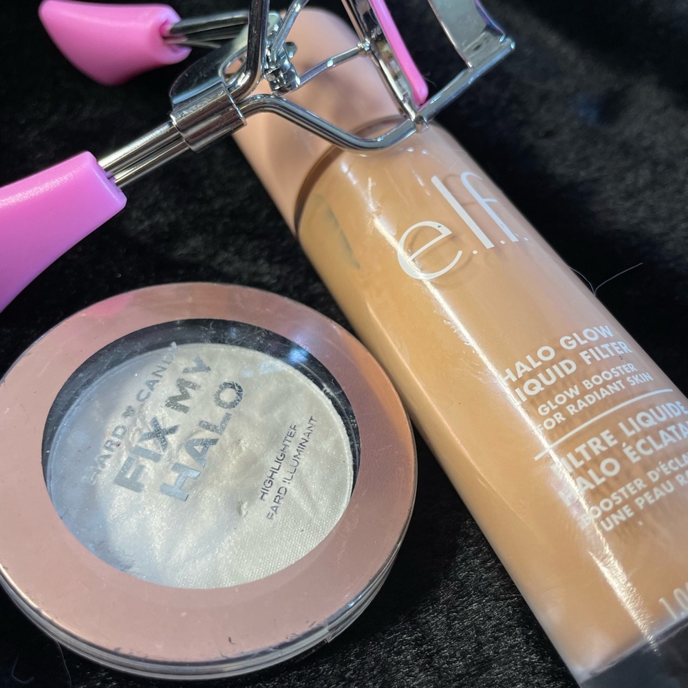 foundation and highlighter bundle